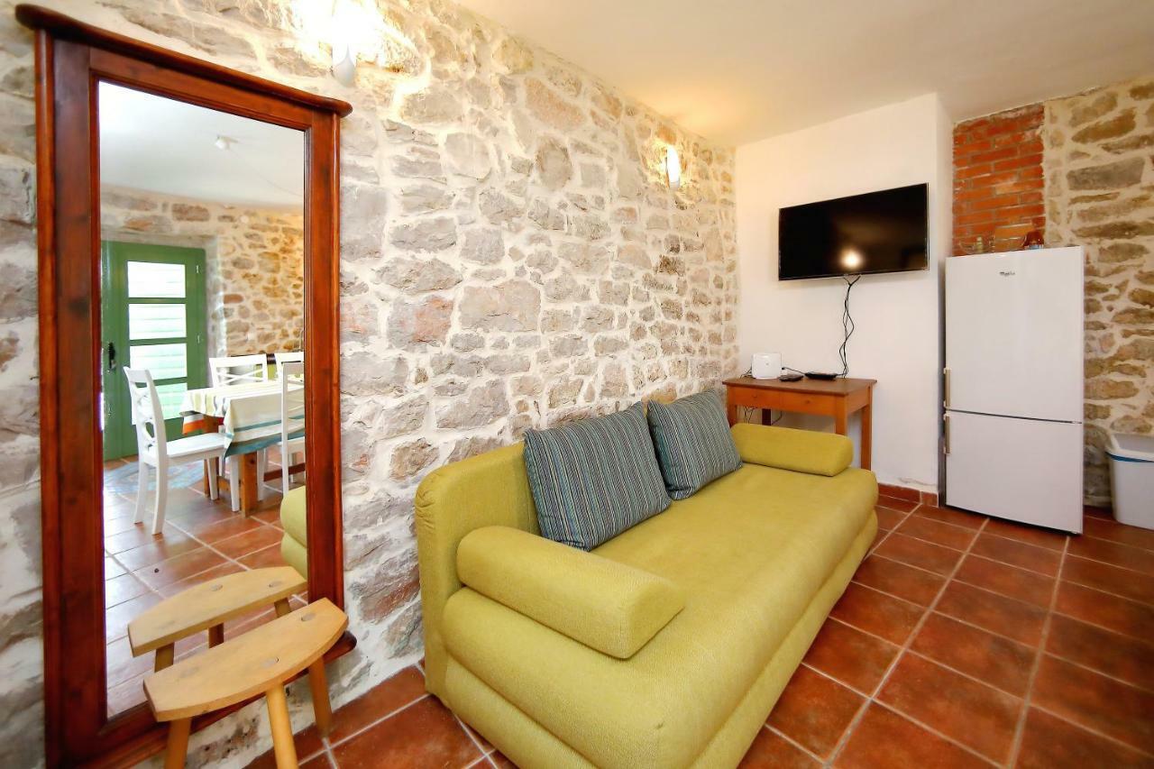 Kamena Villa Bibinje